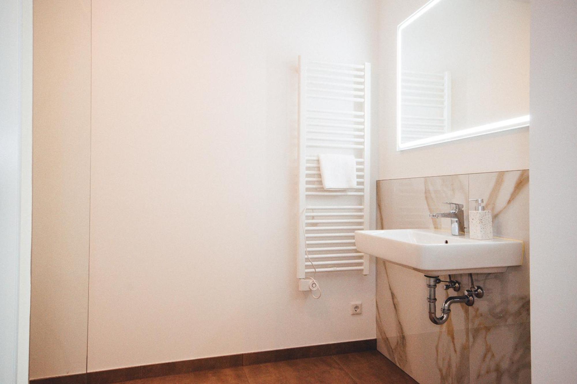 The Wos Apartments Мьонхенгладбах Стая снимка